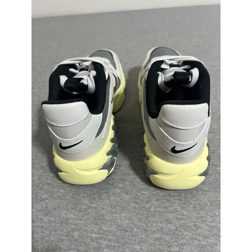Nike‎ Zoom Air Fire Shoes Womens Size 7 Particle Grey Metallic Silver DV1129-003